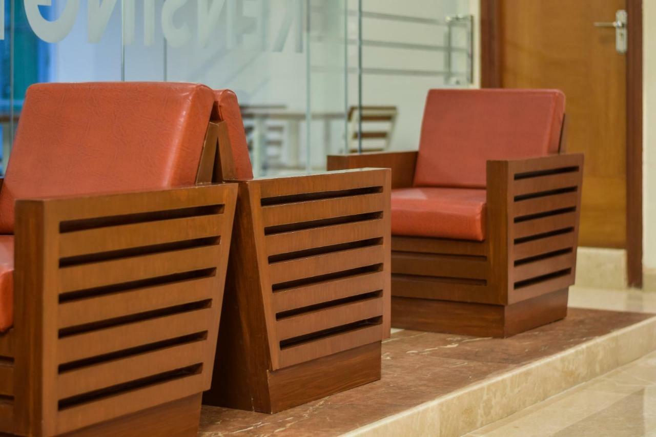Kensington Suites Bangalore Dış mekan fotoğraf