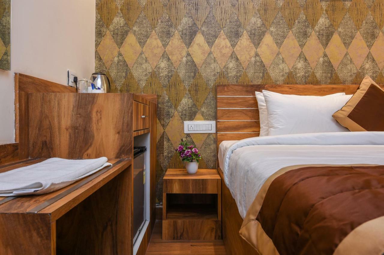 Kensington Suites Bangalore Dış mekan fotoğraf